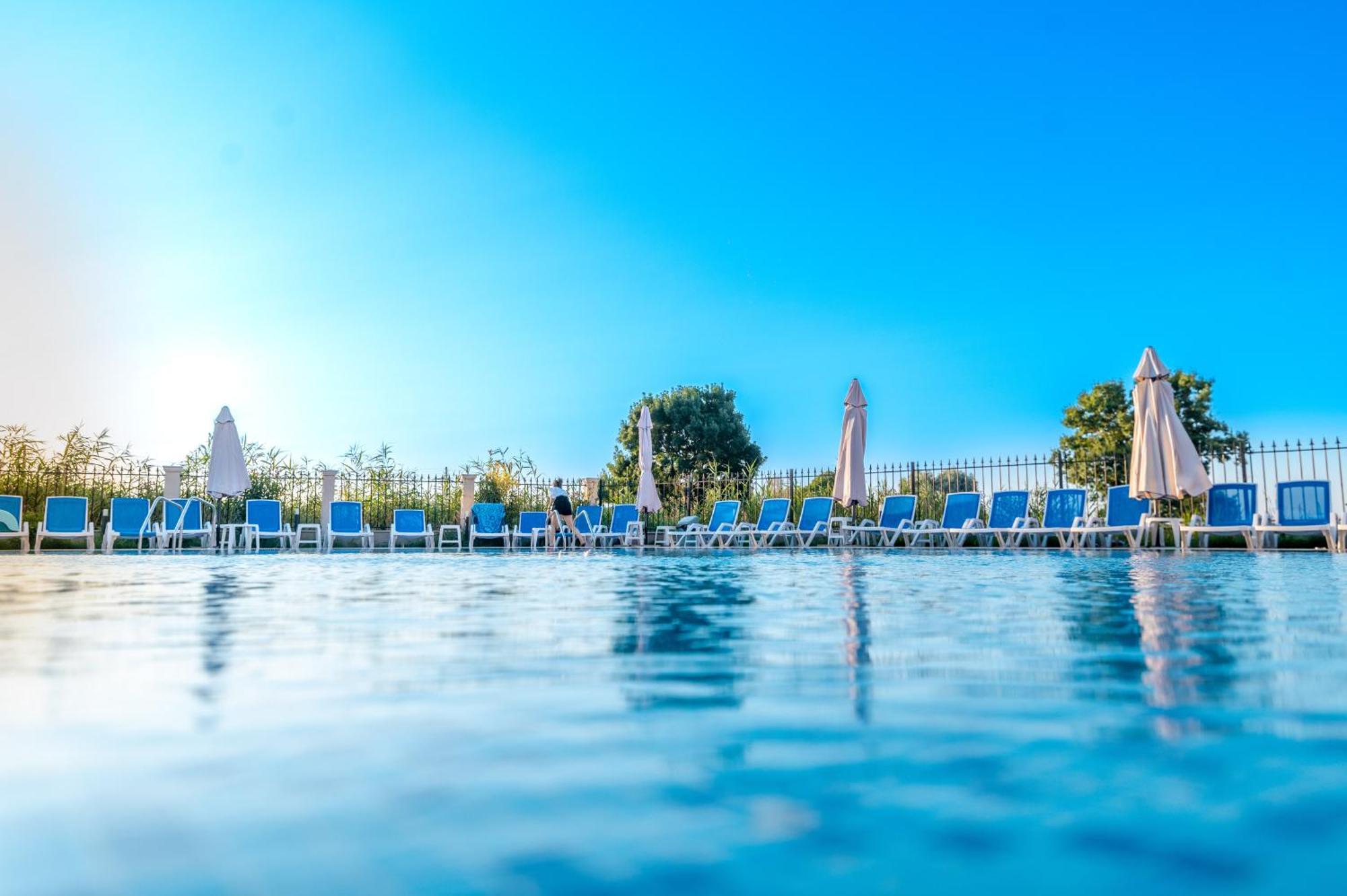 Speranta Hotel & Villas คราเนโว ภายนอก รูปภาพ